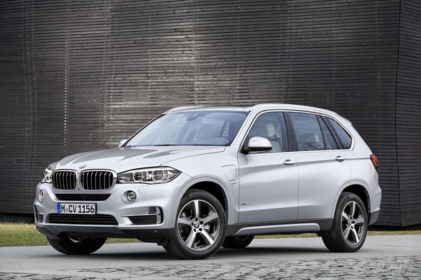 BMW「X5 xDrive40e」