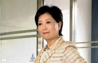 2005年8月15日、小池百合子環(huán)境大臣