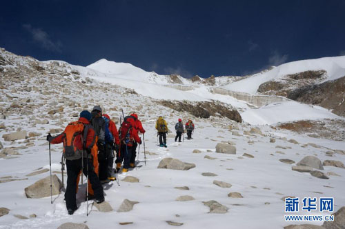 中國チベット、35年間に海外登山隊1萬人超が訪問