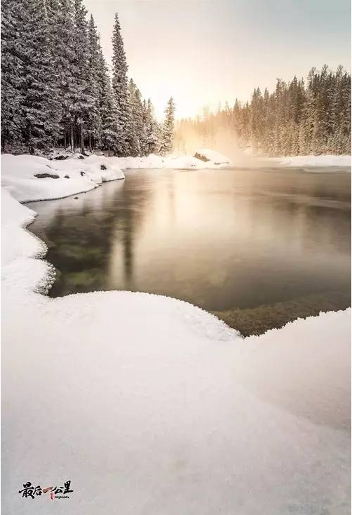 新疆の魅力的な風(fēng)景、美しさに酔いしれる