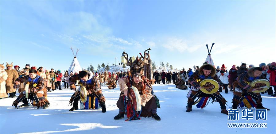 內(nèi)蒙古鄂倫春の氷雪イベント「伊薩仁」が開幕