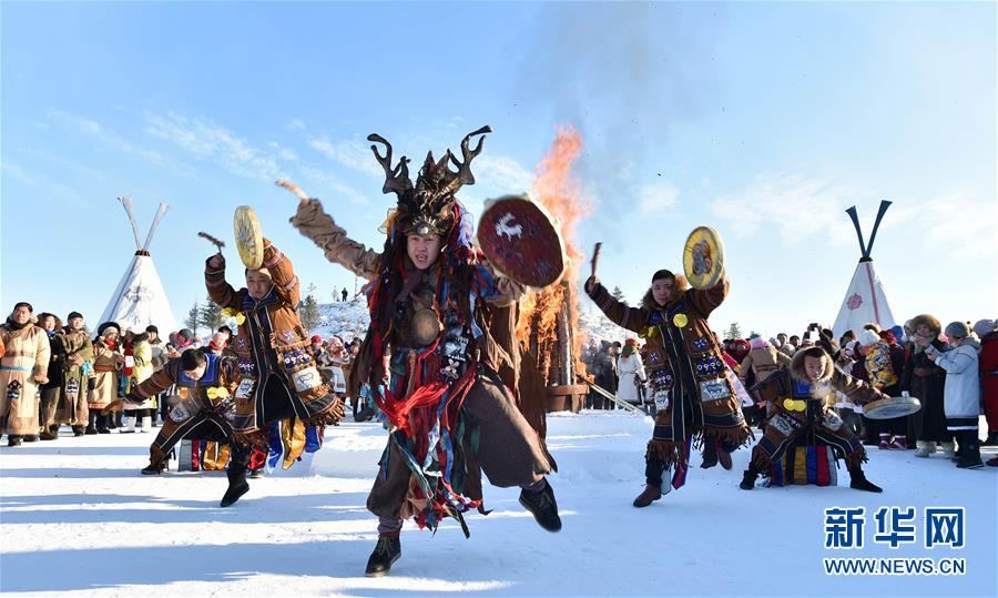 內蒙古鄂倫春の氷雪イベント「伊薩仁」が開幕