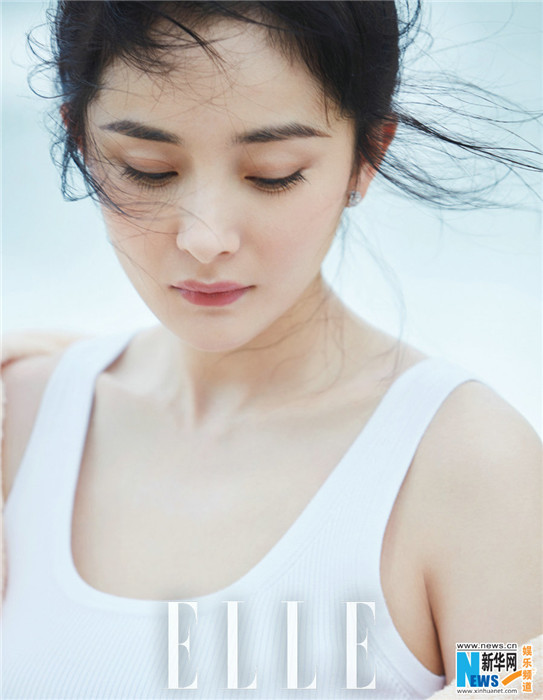 女優(yōu)の楊冪が雑誌の表紙飾る　夏の日の爽やかな姿披露