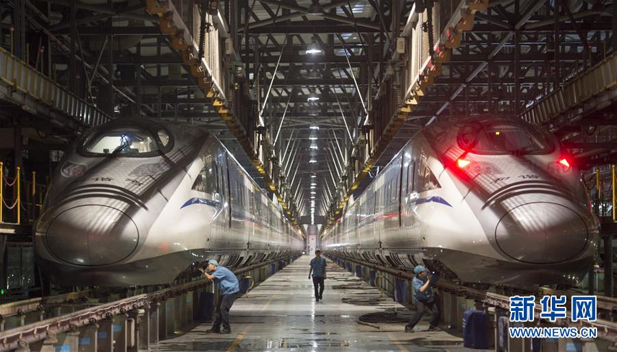 高速鉄道の安全を陰で支える　徹夜で働く「高速鉄道ドクター」