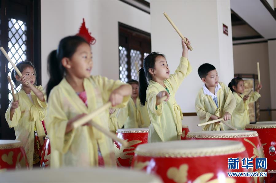 有意義な夏休みを過(guò)ごす　「國(guó)學(xué)サマーキャンプ」參加の子供たち