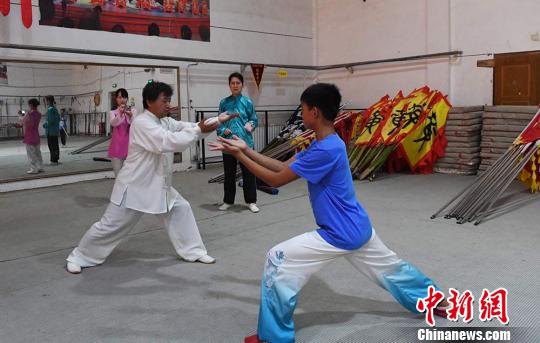 中日の武術(shù)家、コウドウ派武術(shù)の技を磨き合う　甘粛省