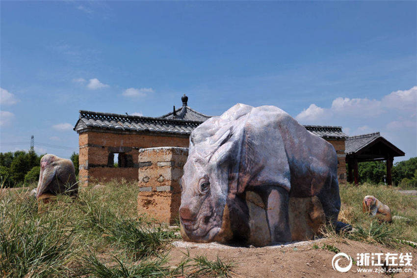 本物ソックリ?。拷鹑A市に「石の動(dòng)物園」登場　浙江省