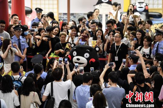 くまモンが広州のイベントに登場　たちまち人だかり