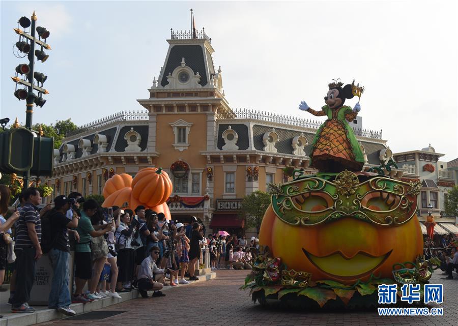 香港ディズニーリゾートで「ハロウィーン」特別イベントスタート