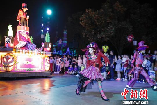 上海ディズニーリゾートで初のハロウィーンイベント