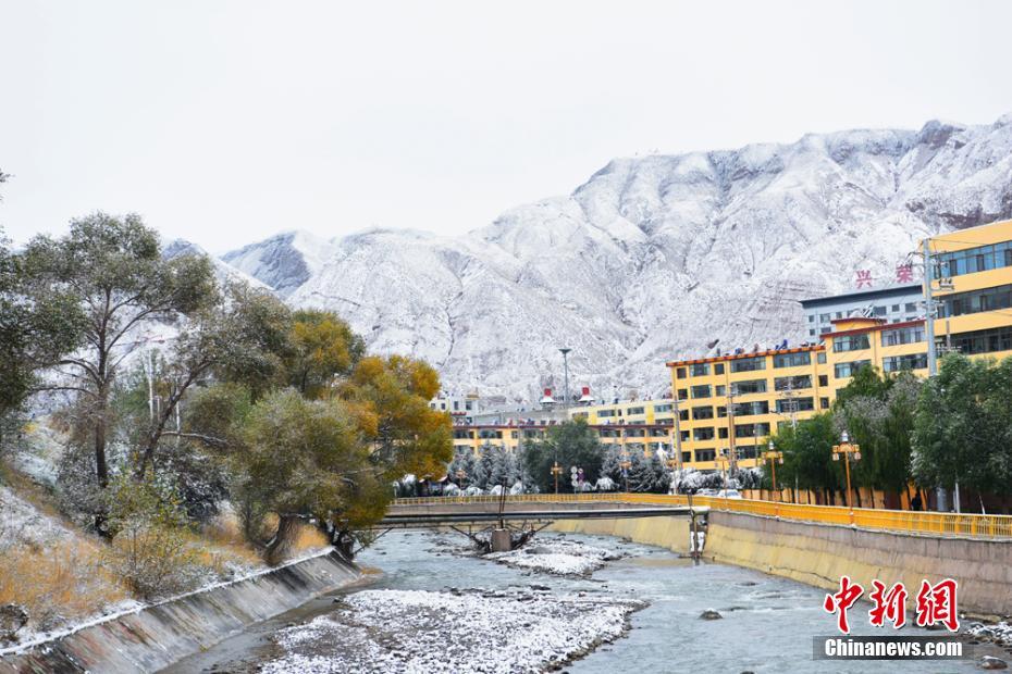 中國(guó)北方の広い範(fàn)囲で雨模様、初雪観測(cè)も多數(shù)