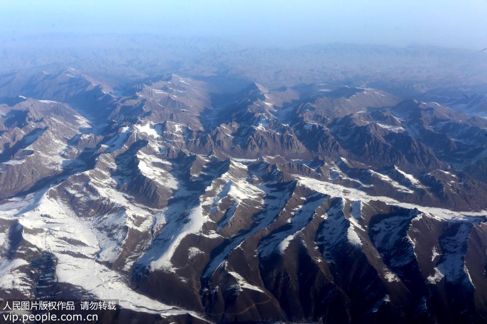 新疆　1萬(wàn)メートルの上空から眺める絶景