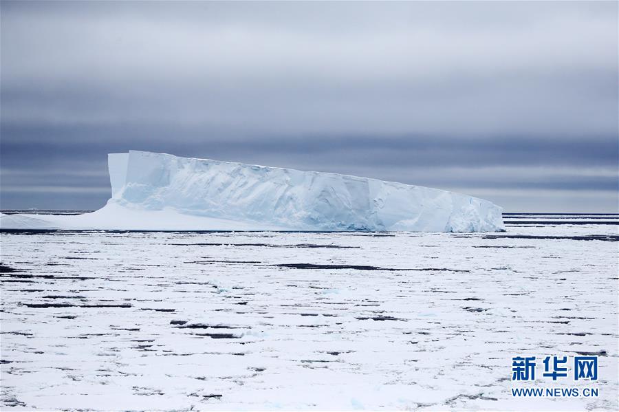 極地観測(cè)船「雪竜號(hào)」、南極に到達(dá)