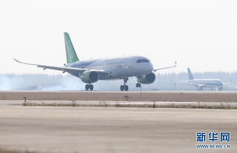 「C919」第2號機が初飛行に成功