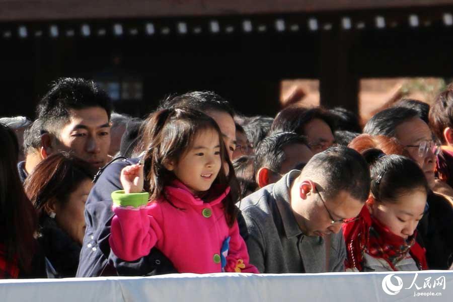 東京?明治神宮で初詣　日本の新年イベントに人続々