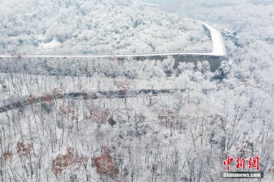 大雪後の南京の町並み まるで絵のよう