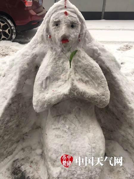 2018年初雪　ユニークな雪だるまが続々登場(chǎng)