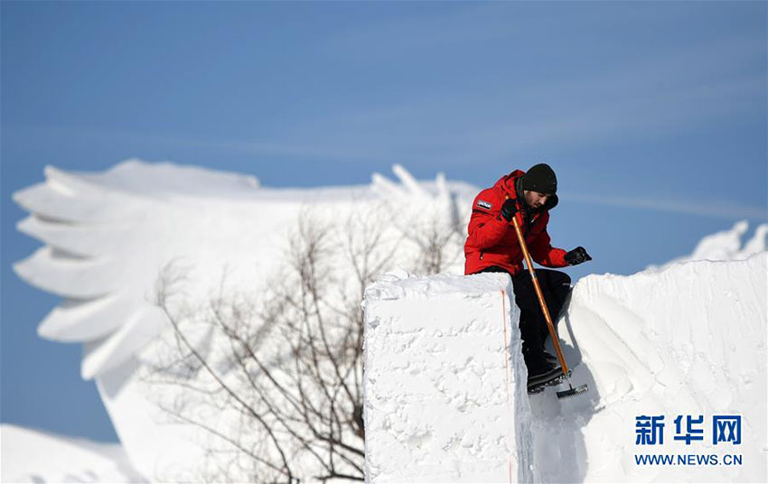 ハルビンで「第23回哈爾濱國(guó)際雪の彫刻コンテスト」開幕　黒竜江省