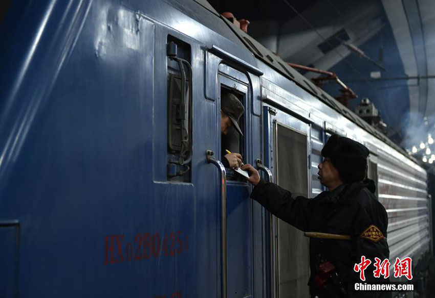 2018年春運(yùn)が幕開け、北京で今年初の便數(shù)追加列車登場