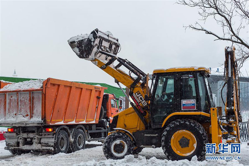 モスクワで連日の大雪　州知事が緊急作業(yè)モードを発令