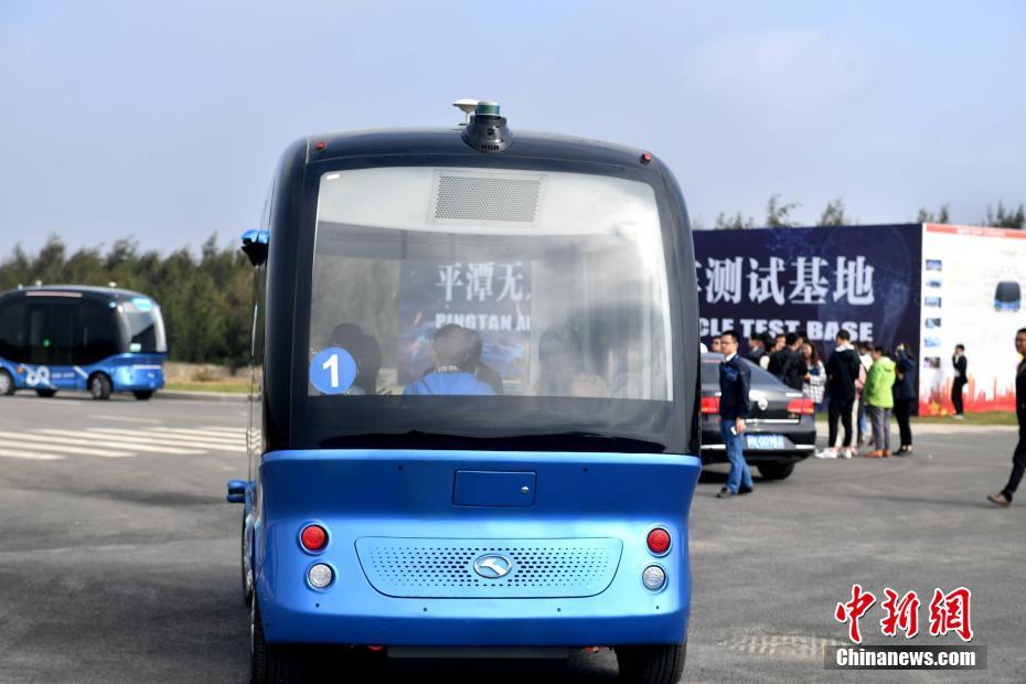 自動(dòng)運(yùn)転のミクロ循環(huán)型電気自動(dòng)車 福建でテスト