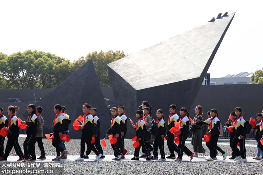 南京の侵華日軍南京大虐殺遇難同胞紀念館で追悼イベント