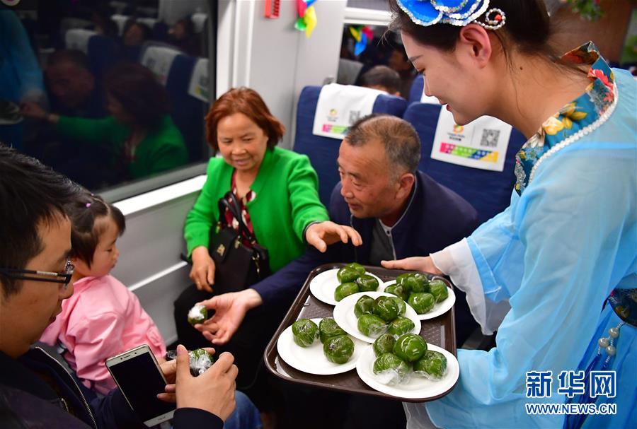 清明節(jié)小型連休　鉄道の旅にいろいろな楽しみ