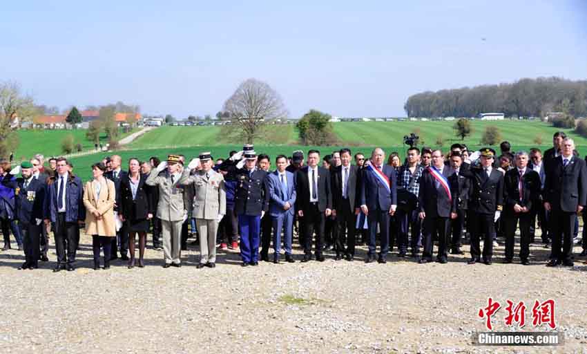 中仏英が第一次大戦停戦100周年記念式及び中國(guó)人労働者の追悼式