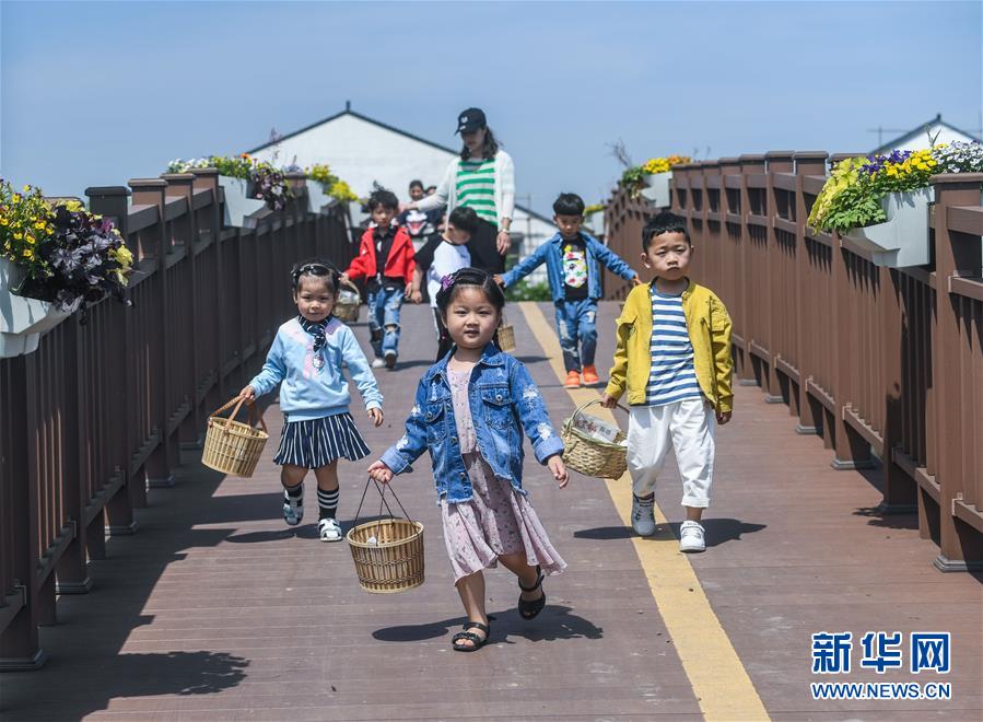 水郷古鎮(zhèn)で「立夏」を祝う伝統イベント開催　浙江省