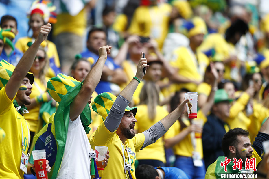 ブラジルがロスタイムに2ゴールでコスタリカに勝利