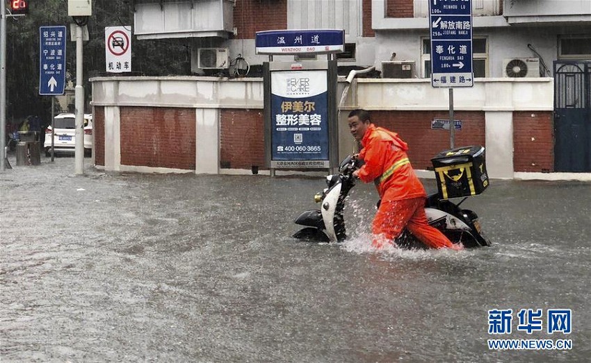 京津冀エリアで臺(tái)風(fēng)10號(hào)「アンピル」による豪雨