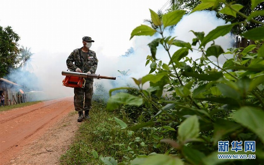 解放軍醫(yī)療チームがラオスのダム決壊の被災(zāi)地で救援活動開始