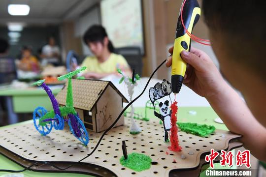 蘭州市の小學(xué)生、3Dプリンターで「ドリームハウス」を作成