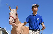 夢(mèng)は競馬の騎手！ 陽光馬術(shù)學(xué)校の生徒たち