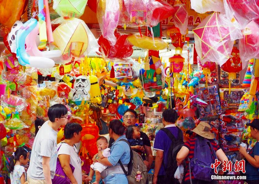 中秋節(jié)控え、香港地區(qū)でランタンの売れ行きが好調(diào)に