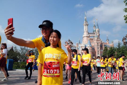 上海ディズニーランドで「インスピレーションラン」