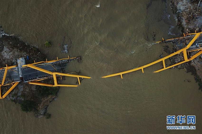 インドネシア地震?津波、死者が1948人に