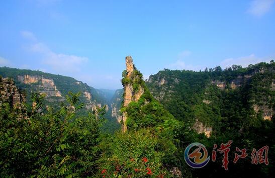 九路寨は「張家界の山，九寨溝の水」という美稱がある。