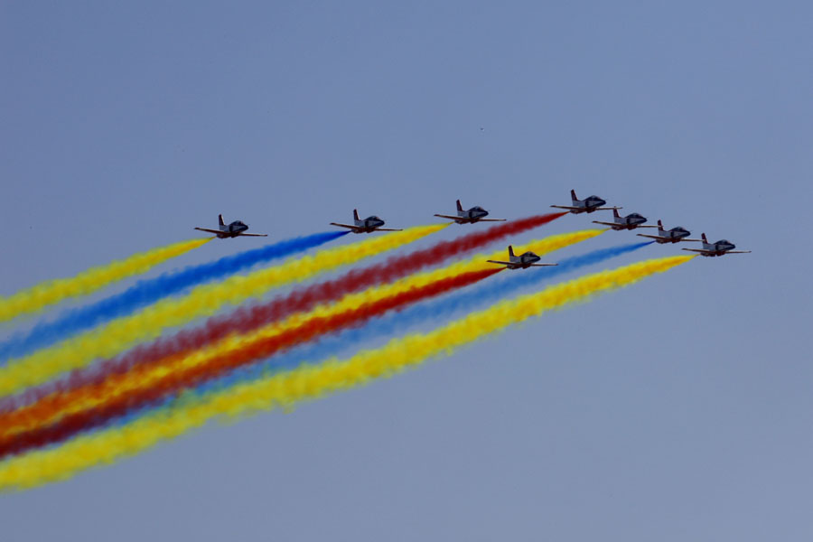 中國(guó)國(guó)際航空宇宙博覧會(huì)開幕、各種空軍機(jī)登場(chǎng)