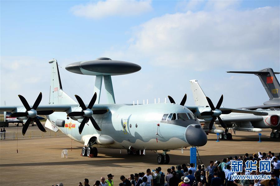 中國空軍の精鋭が中國航展に勢ぞろい