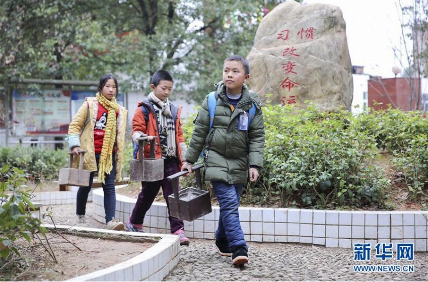 先人の知恵が詰まった民間「暖房神器」で身も心もぽかぽかに