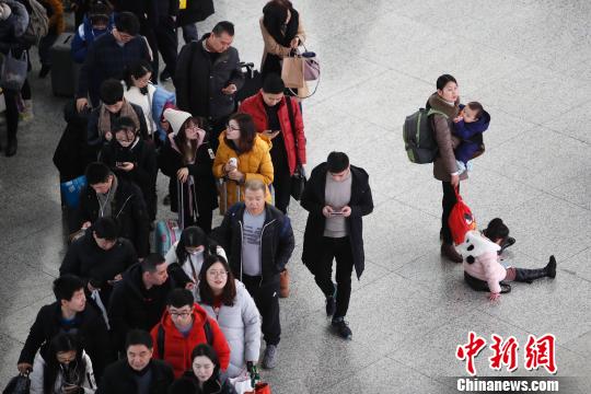 中國で舊暦?大晦日の列車チケット予約スタート