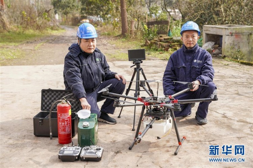 噴火?障害物除去ドローンが重慶で使用開始