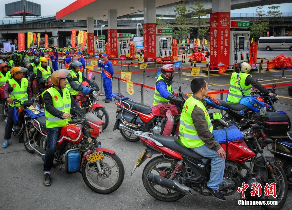 帰省バイク隊(duì)が故郷を目指して次々出発、サポートイベントもスタート