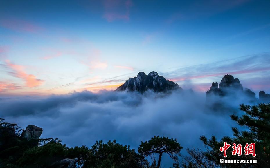 感動的に美しい4月の風景　江西三清山