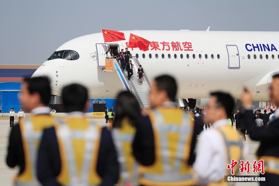 北京大興國(guó)際空港で中國(guó)東方航空が初のテスト飛行に成功