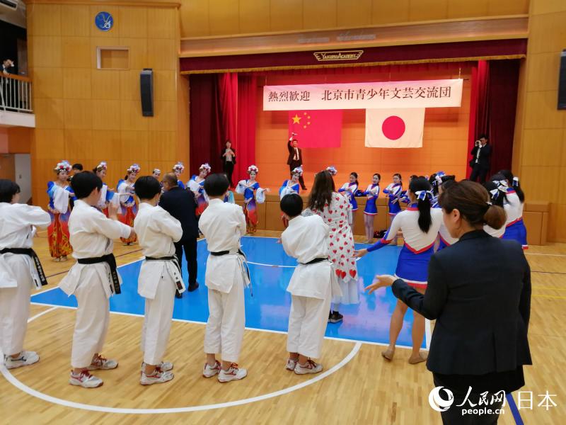 北京市青少年文蕓交流団が訪日　蕓術(shù)を通して友好関係を増進(jìn)