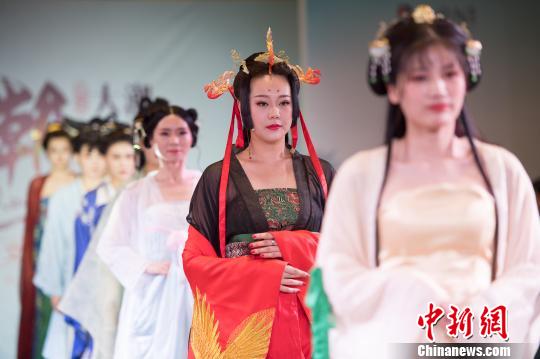 漢服で美を競う　Miss Tourism Cultural World山西地區(qū)大會