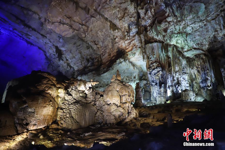 幻想的な世界広がる貴州織金洞世界地質(zhì)公園