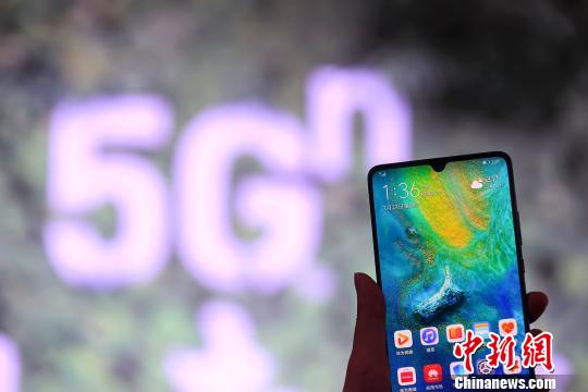 ファーウェイ初の5G商用化端末を太原市民が一足先に體験